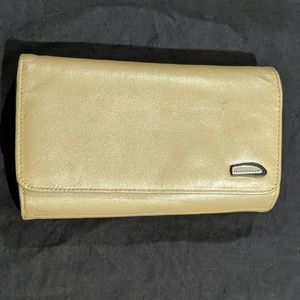 Travelon Wallet